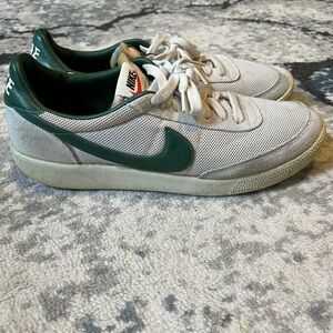 Nike Killshot sneakers 10.5
